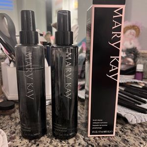 Mary Kay brush cleaner bundle